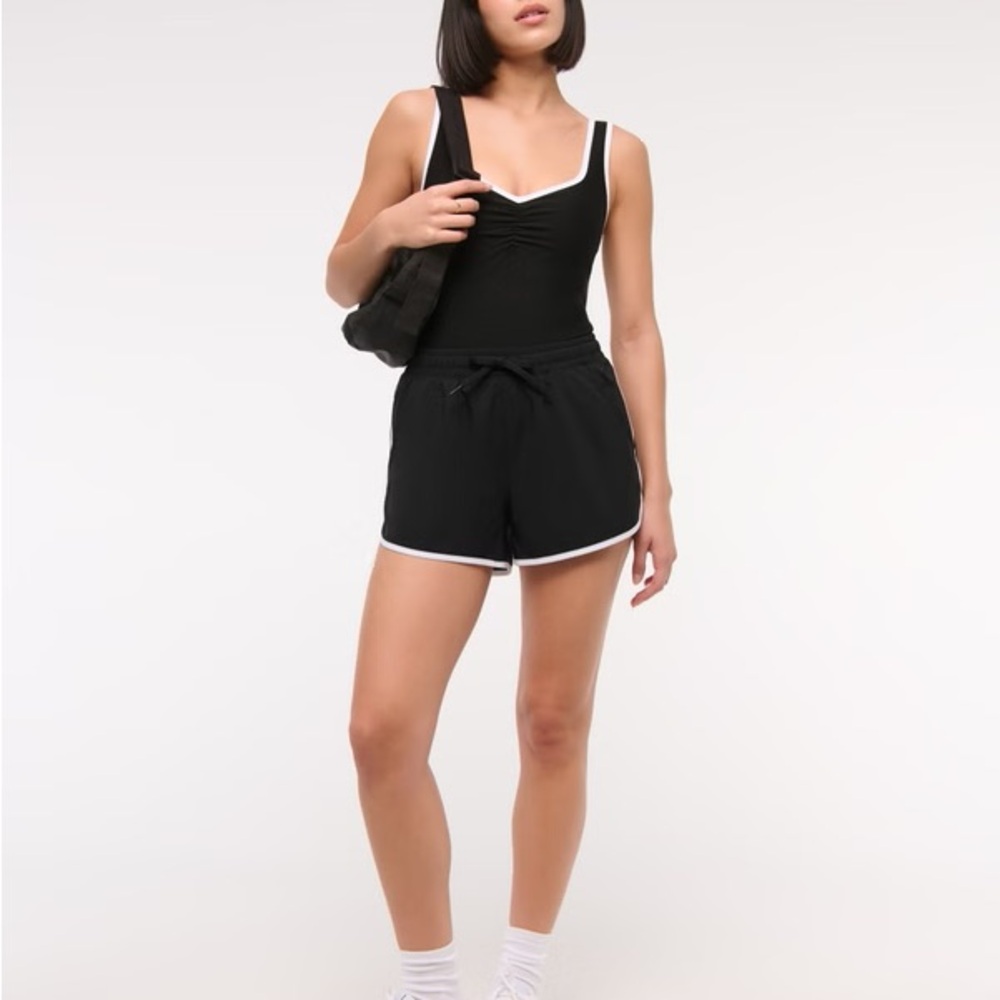 Abercrombie & Fitch YPB sculptLUX Hybrid Onesie
